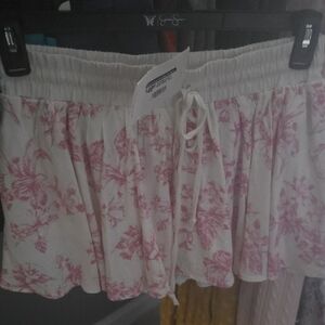 Floral Pink and White Elastic Waist Skirt